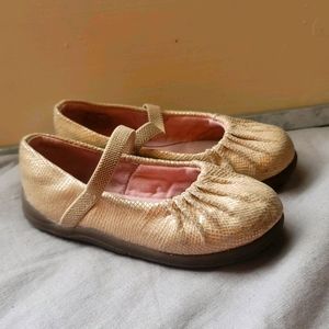 Stride Rite Gold Cassie Leather Dress Shoes Sz 7W or 7